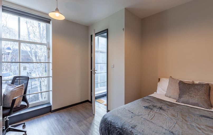 Meanwood Road, Woodhouse, Leeds - Image 1